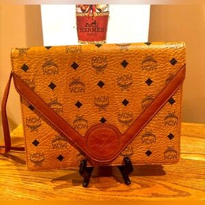 MCM VINTAGE ENVELOPE CROSSBODY BAG